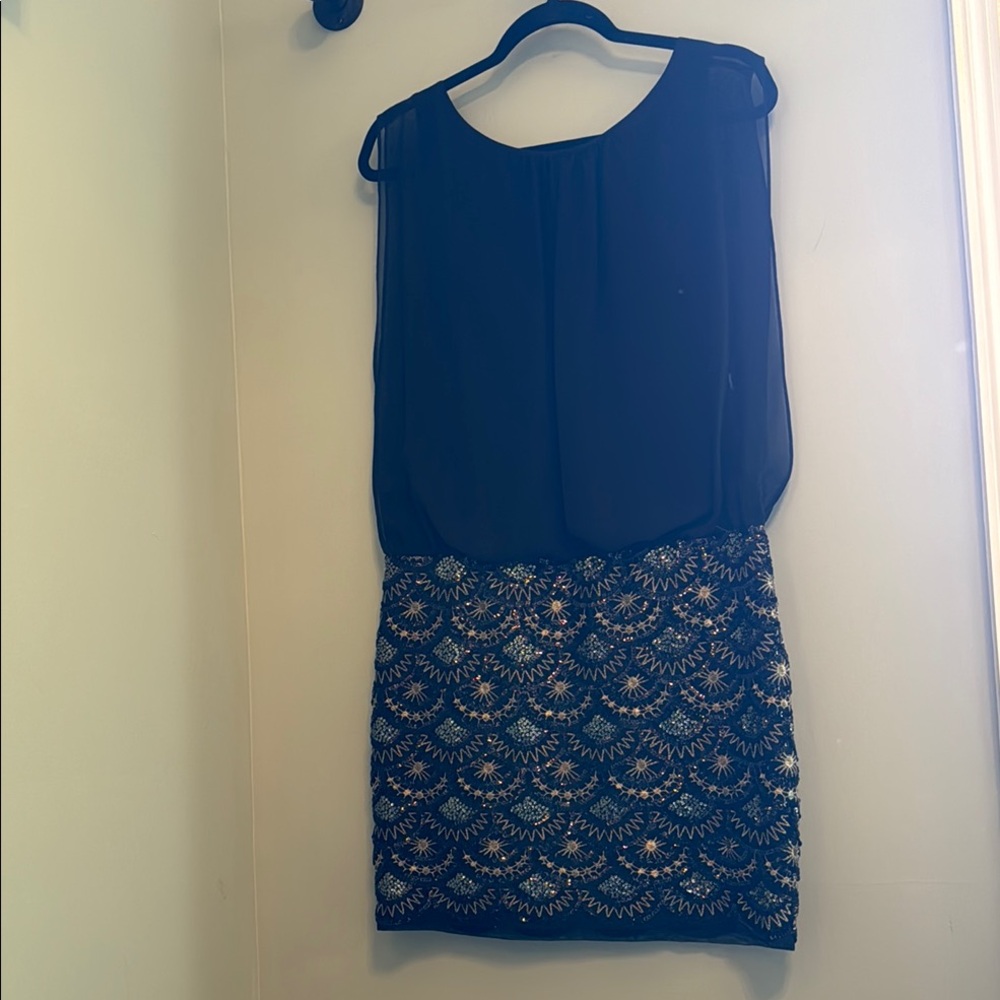 Aidan Mattox Black and Silver/Gold Flapper Inspired Mini Dress